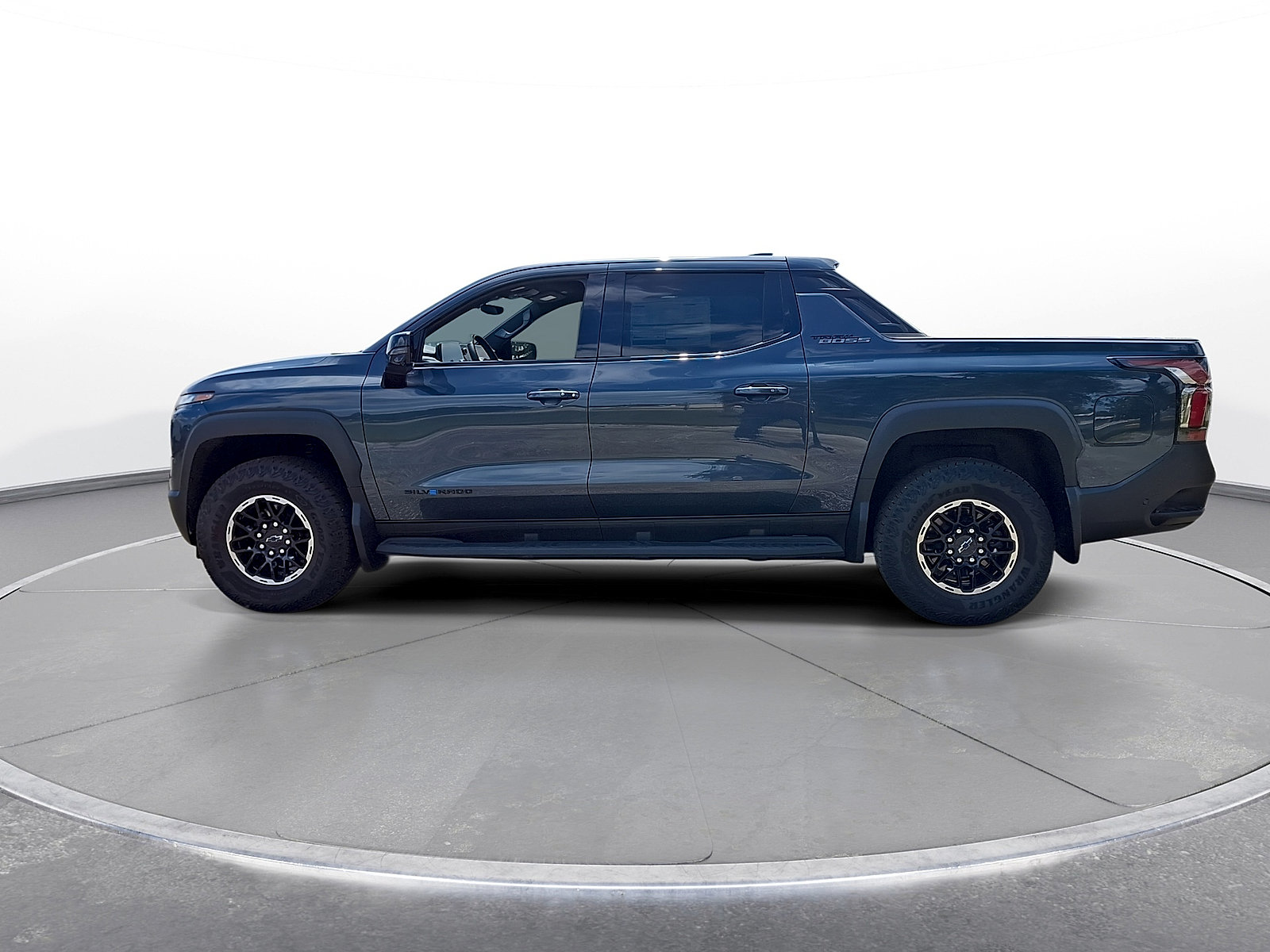 New 2026 Chevrolet Silverado EV Trail Boss AWD/4WD image 5