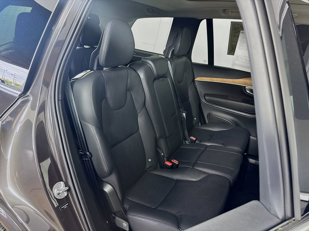 Used 2024 Volvo XC90 B6 Plus w/ Protection Package Premier AWD/4WD image 28