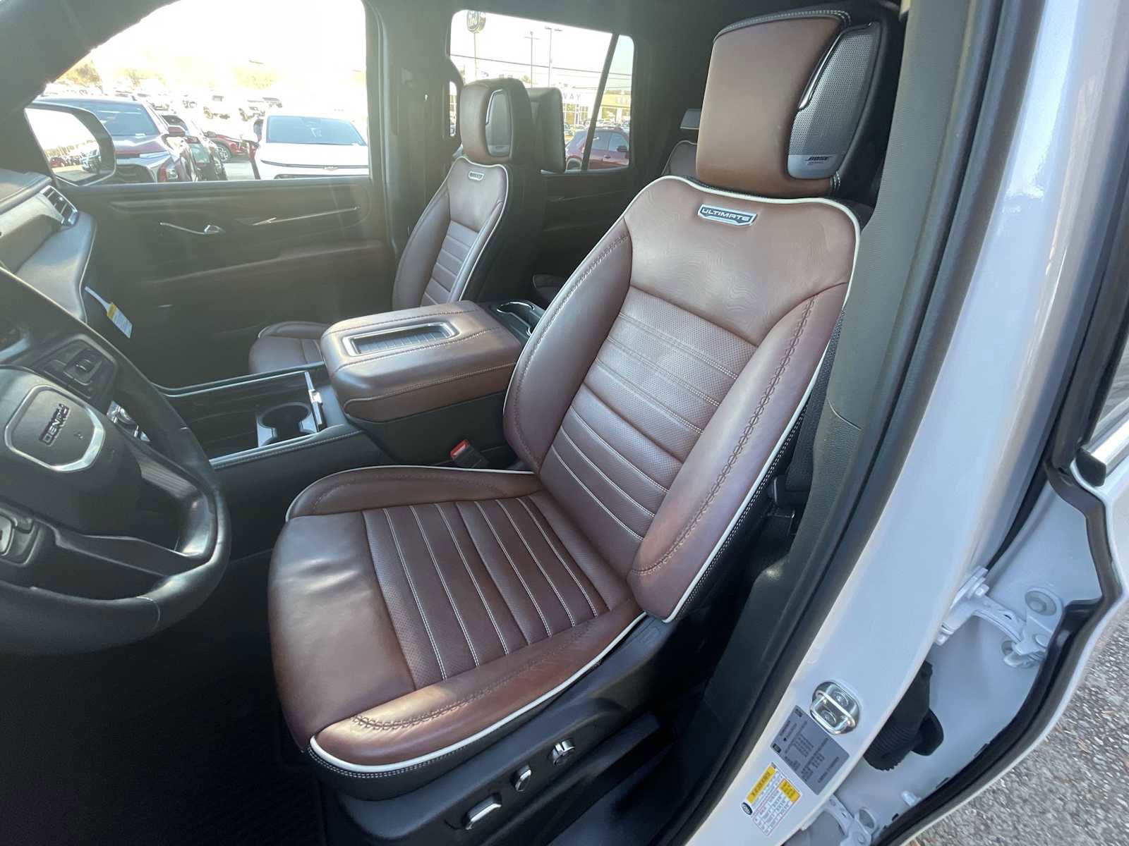 Used 2024 GMC Yukon Denali Ultimate image 20