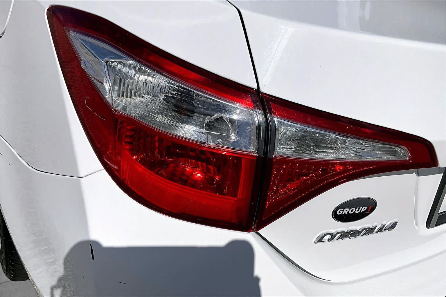 Used 2015 Toyota Corolla LE FWD image 28
