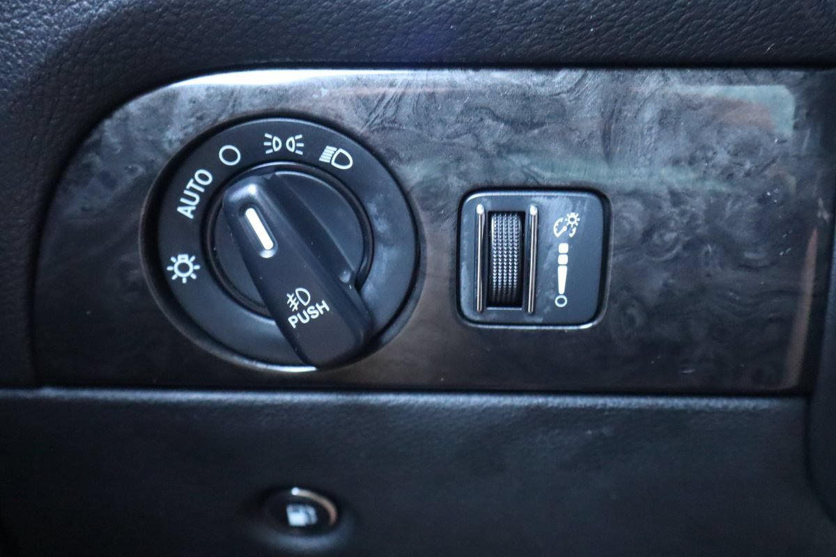 Used 2014 Dodge Durango Limited w/ Premium Group AWD/4WD image 29