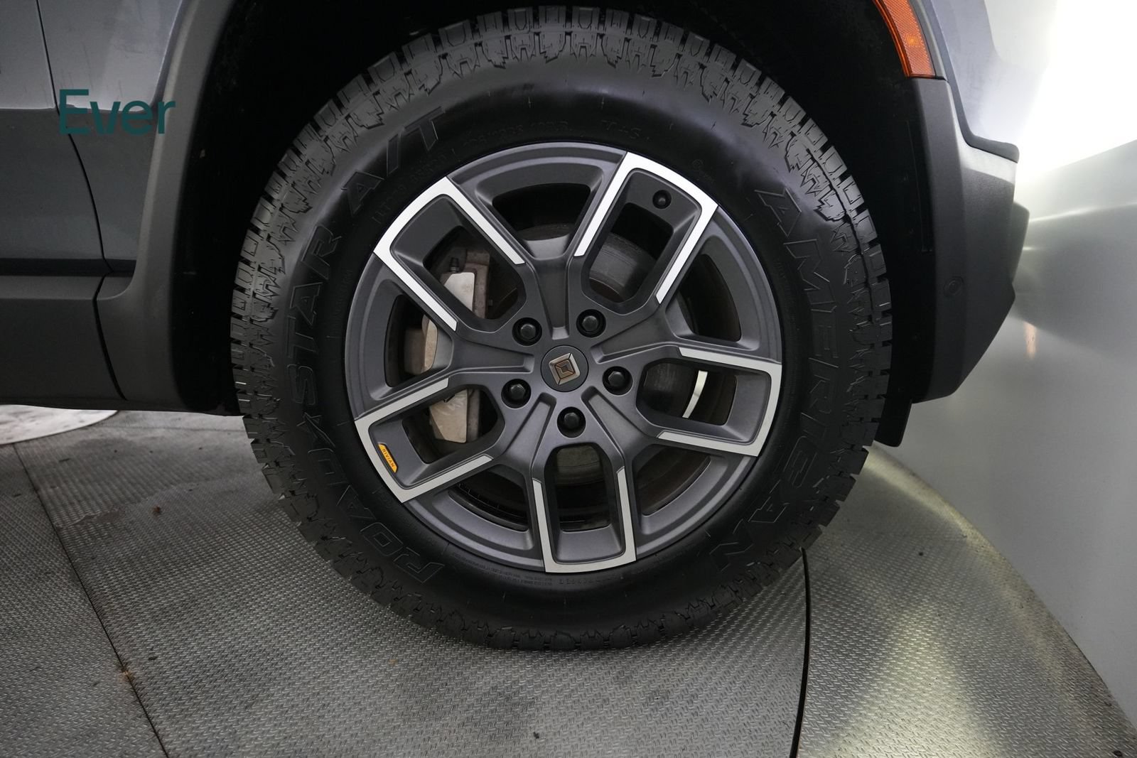 Used 2025 Rivian R1T Adventure Dual AWD/4WD image 20