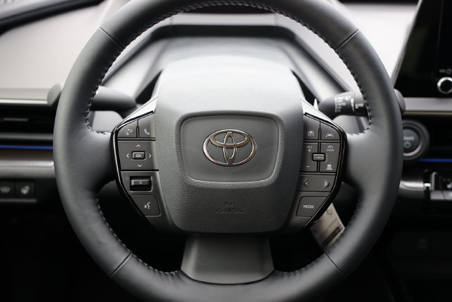 New 2027 Toyota Prius FWD image 27