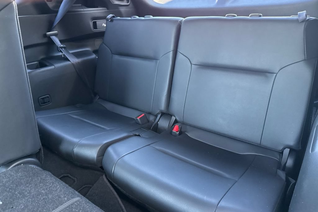 Used 2024 Mitsubishi Outlander SEL AWD/4WD image 15