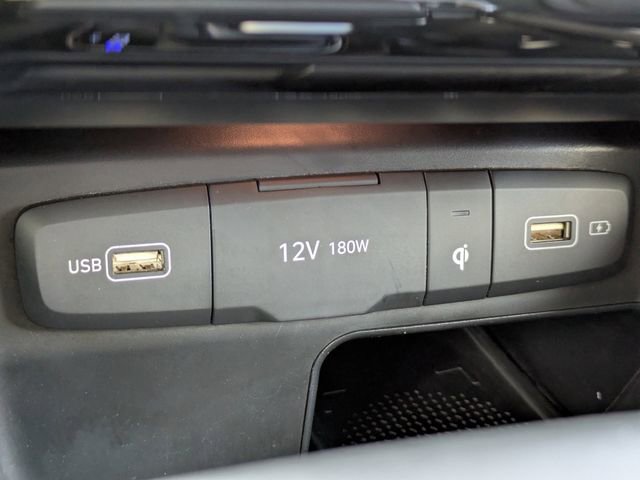 Used 2022 Hyundai Santa Cruz Limited image 25