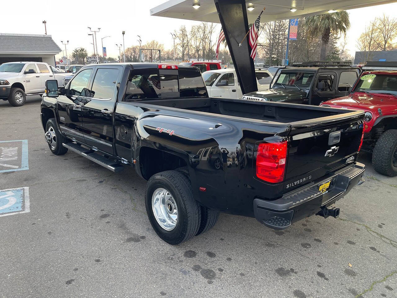 Used 2017 Chevrolet Silverado 3500 High Country w/ Duramax Plus Package AWD/4WD image 23