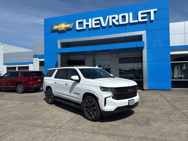 Used 2022 Chevrolet Suburban RST w/ Luxury Package AWD/4WD image 1