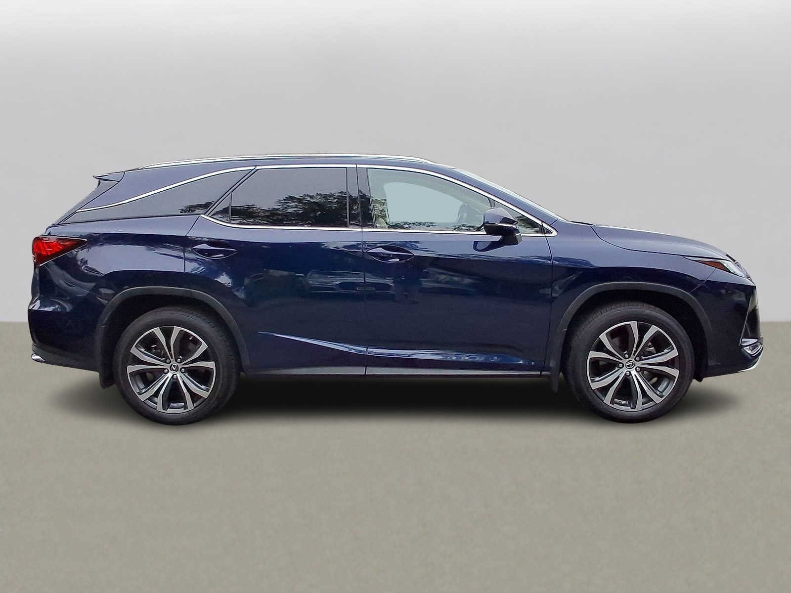 Used 2022 Lexus RX 350L Premium w/ Premium Package AWD/4WD image 32