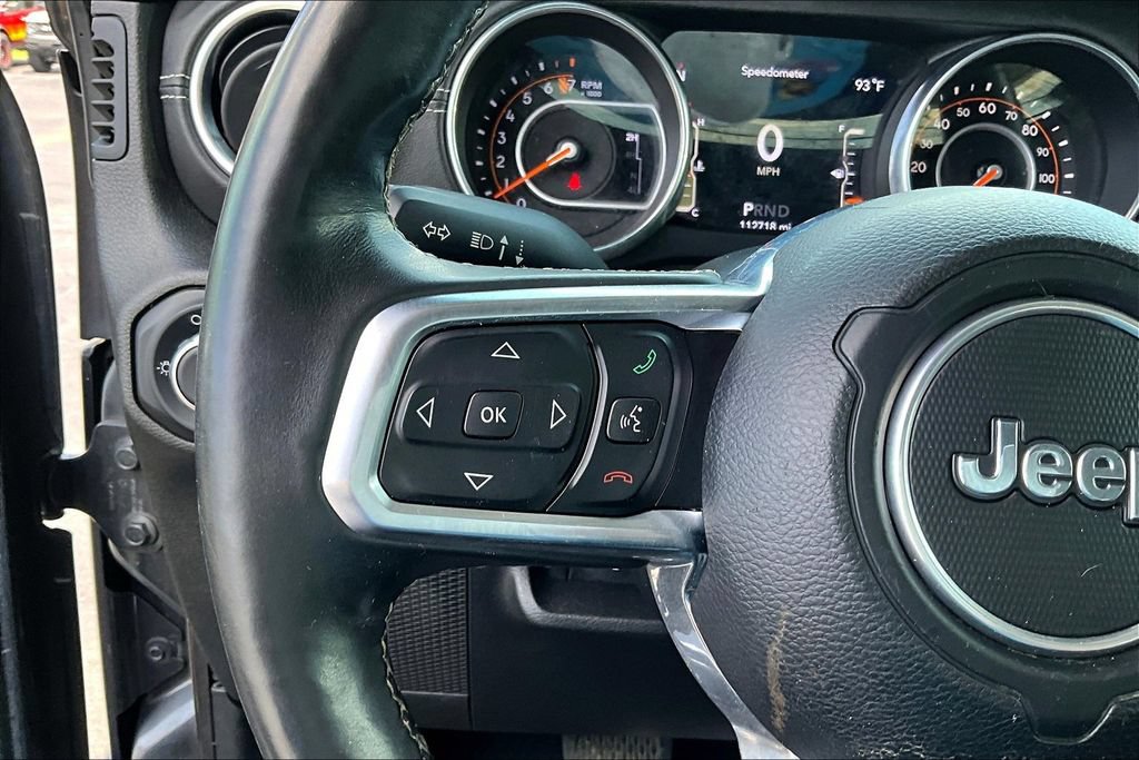 Used 2018 Jeep Wrangler Unlimited Sahara AWD/4WD image 13