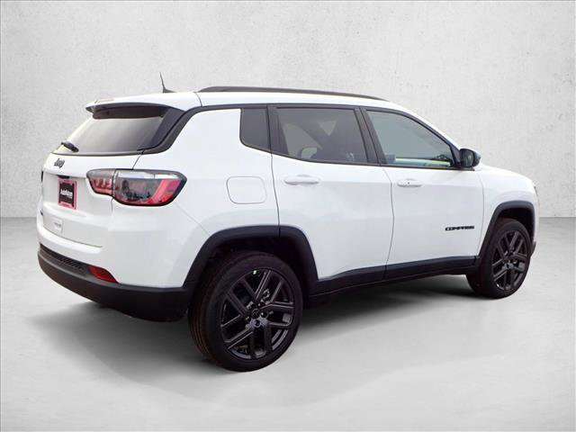 New 2026 Jeep Compass Latitude image 4