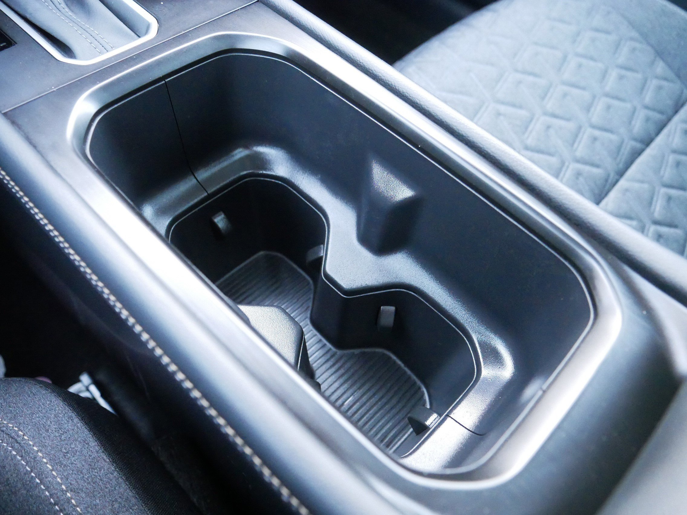 Certified 2025 Nissan Kicks SV w/ SV Premium Package image 31