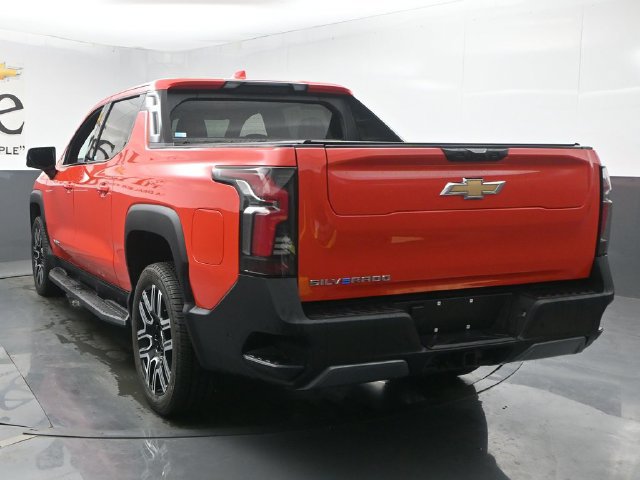 New 2026 Chevrolet Silverado EV LT AWD/4WD image 13