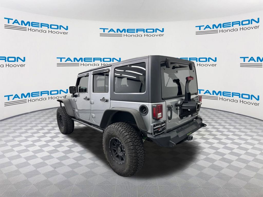 Used 2017 Jeep Wrangler Unlimited Sport w/ Connectivity Group AWD/4WD image 3