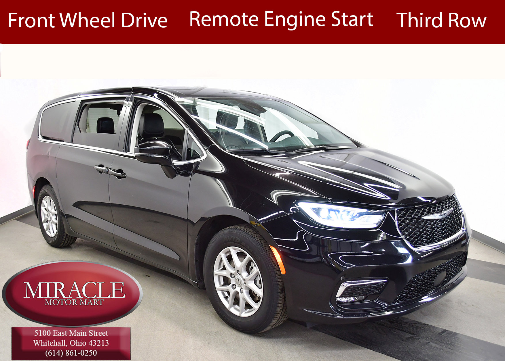 Used 2024 Chrysler Pacifica Touring-L FWD image 1