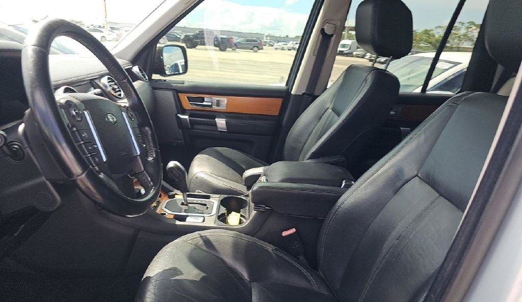 Used 2011 Land Rover LR4 HSE AWD/4WD image 8