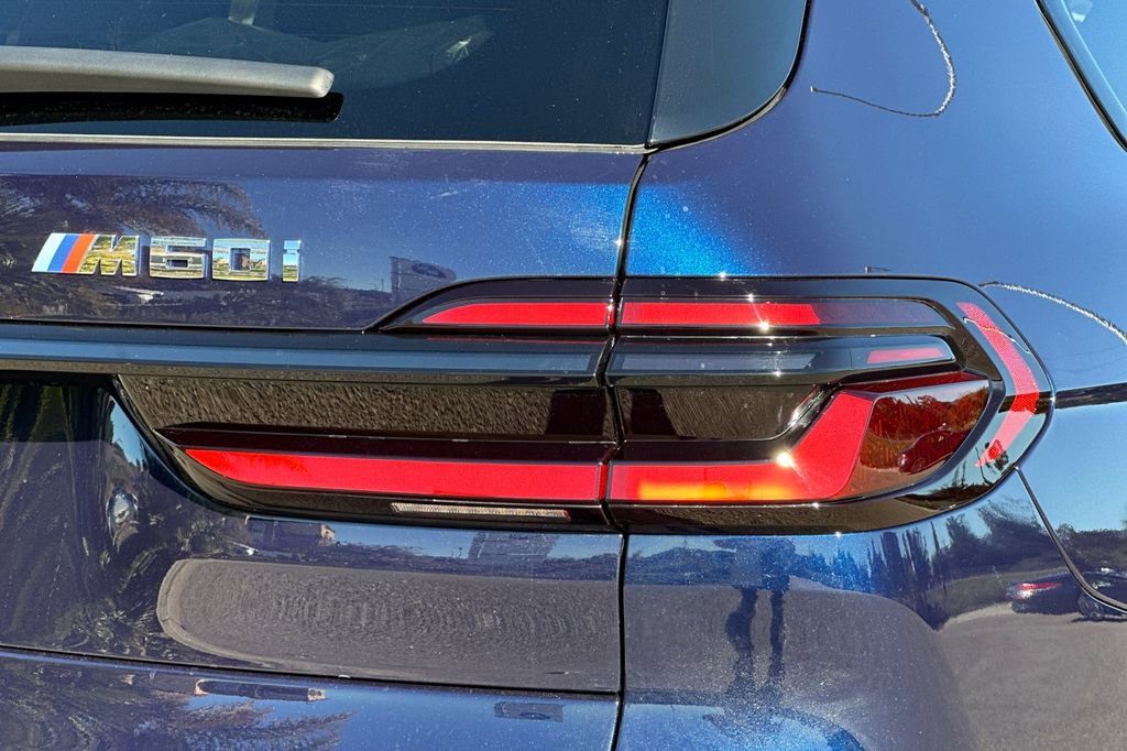 New 2026 BMW X7 M60i image 35