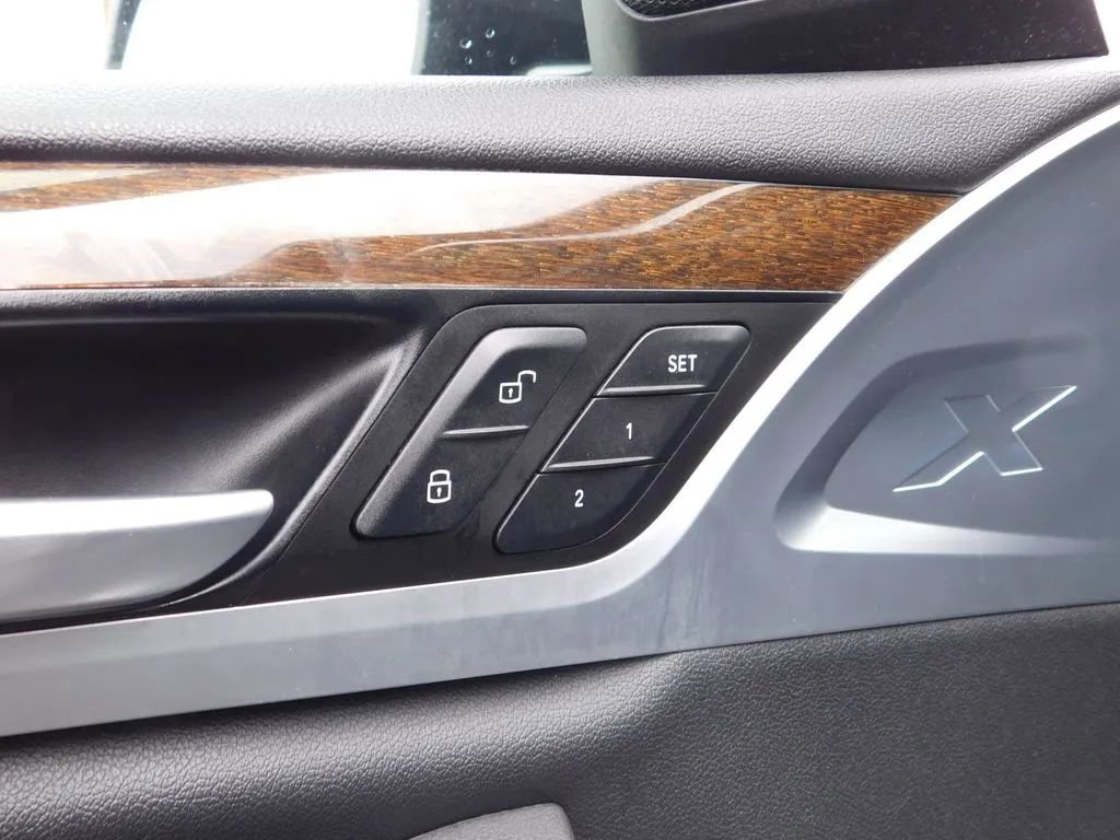 Used 2020 BMW X3 xDrive30i w/ Convenience Package image 16