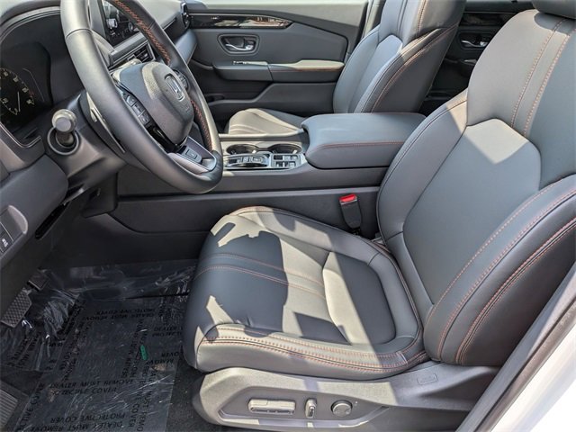 New 2025 Honda Pilot TrailSport image 10