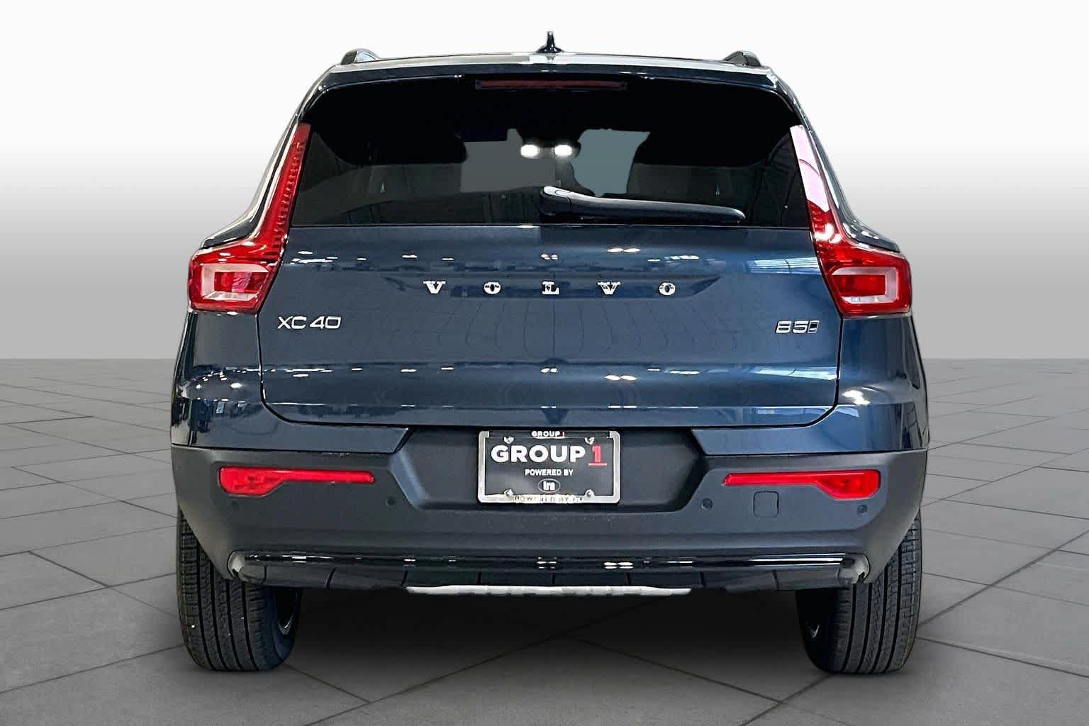 New 2026 Volvo XC40 B5 Ultra w/ Protection Package Premier AWD/4WD image 4