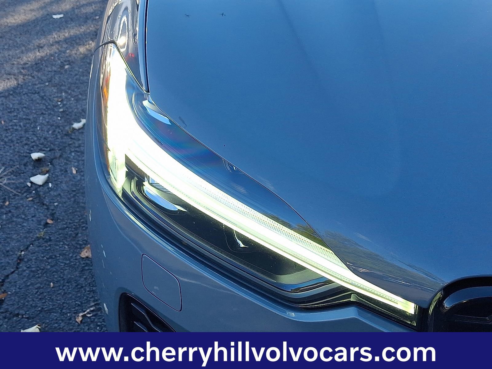 Certified 2024 Volvo XC60 T8 Plus w/ Protection Package Premier image 9