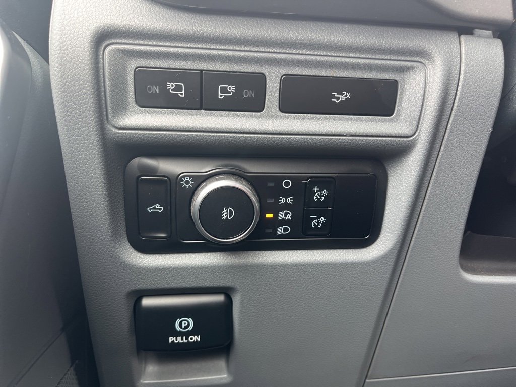 Used 2024 Ford F150 XLT w/ Equipment Group 302A MID image 39