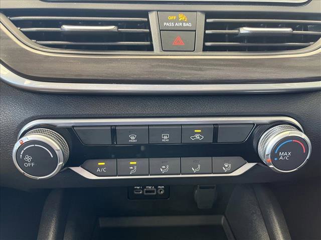 Used 2025 Nissan Altima 2.5 SV image 15