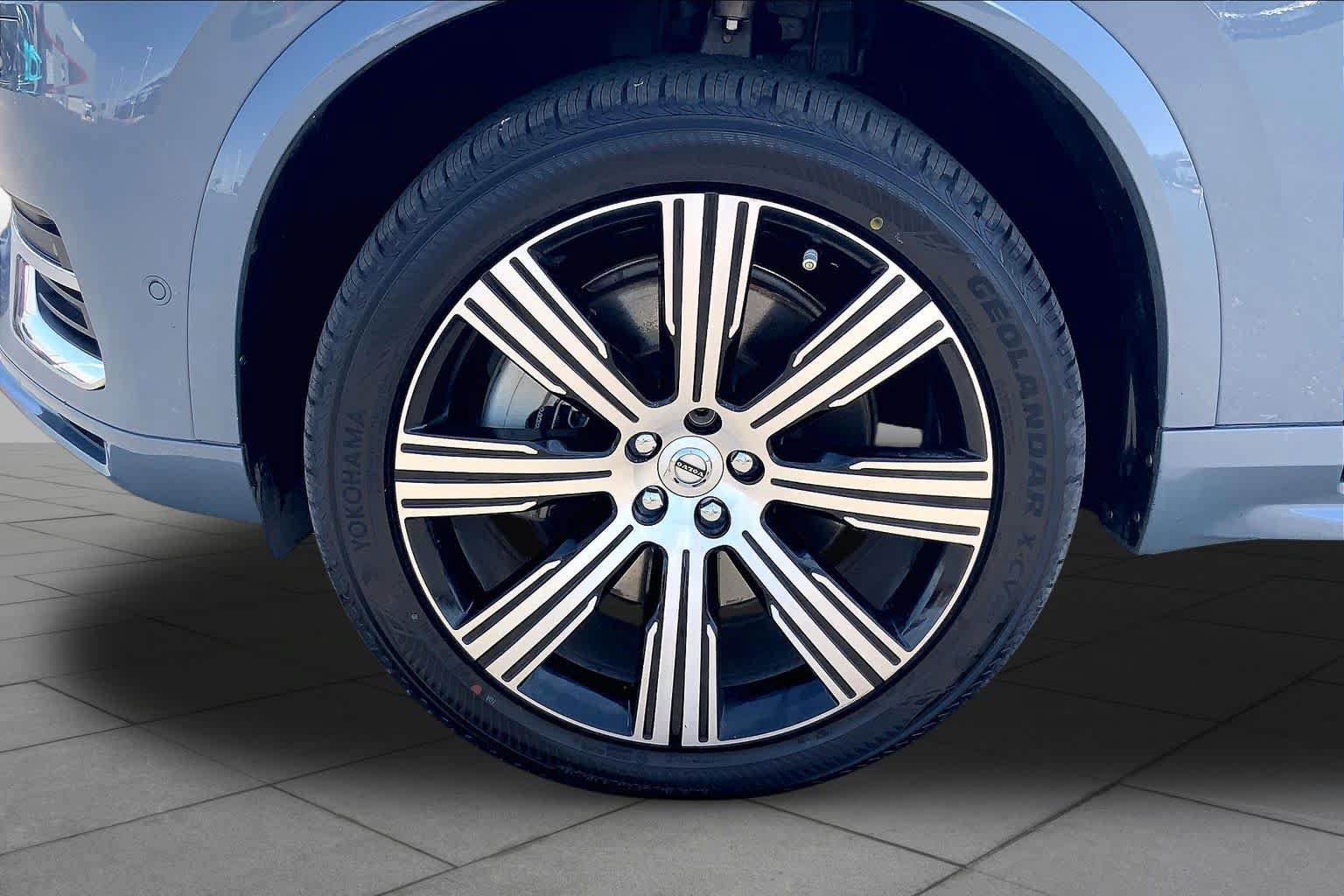 Used 2021 Volvo XC90 T8 Inscription w/ Lounge Package AWD/4WD image 11
