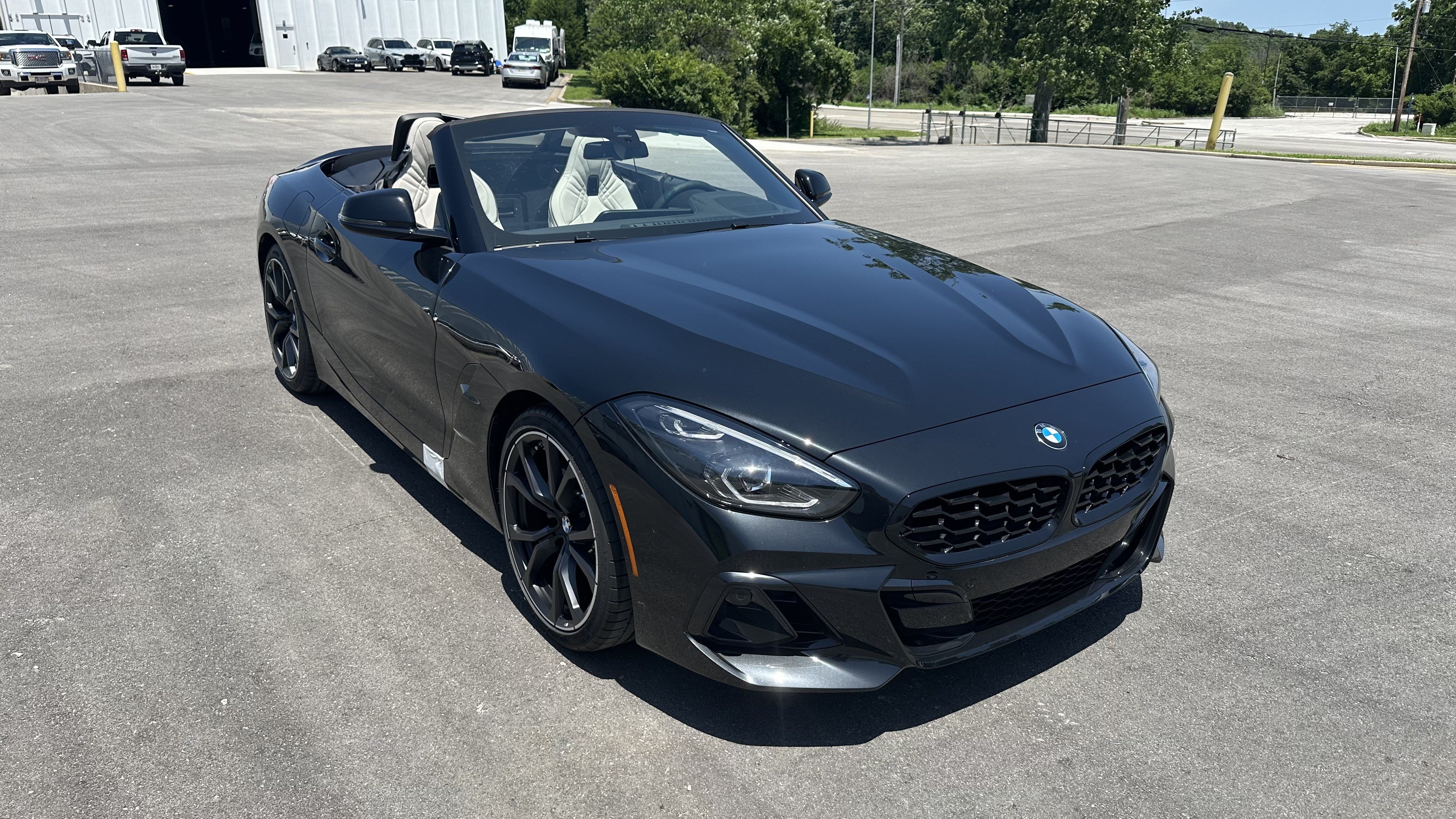New 2026 BMW Z4 sDrive30i w/ Premium Package RWD image 2