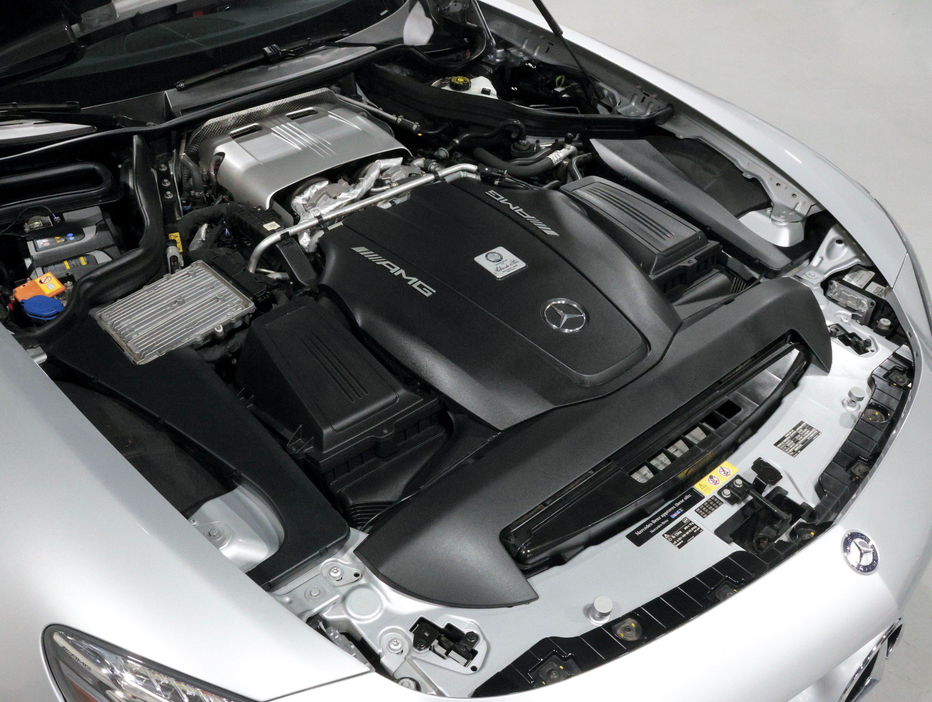 Used 2016 Mercedes-Benz AMG GT S image 5