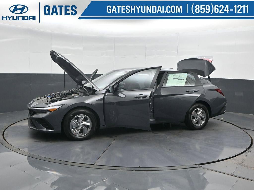 New 2026 Hyundai Elantra SE FWD image 53