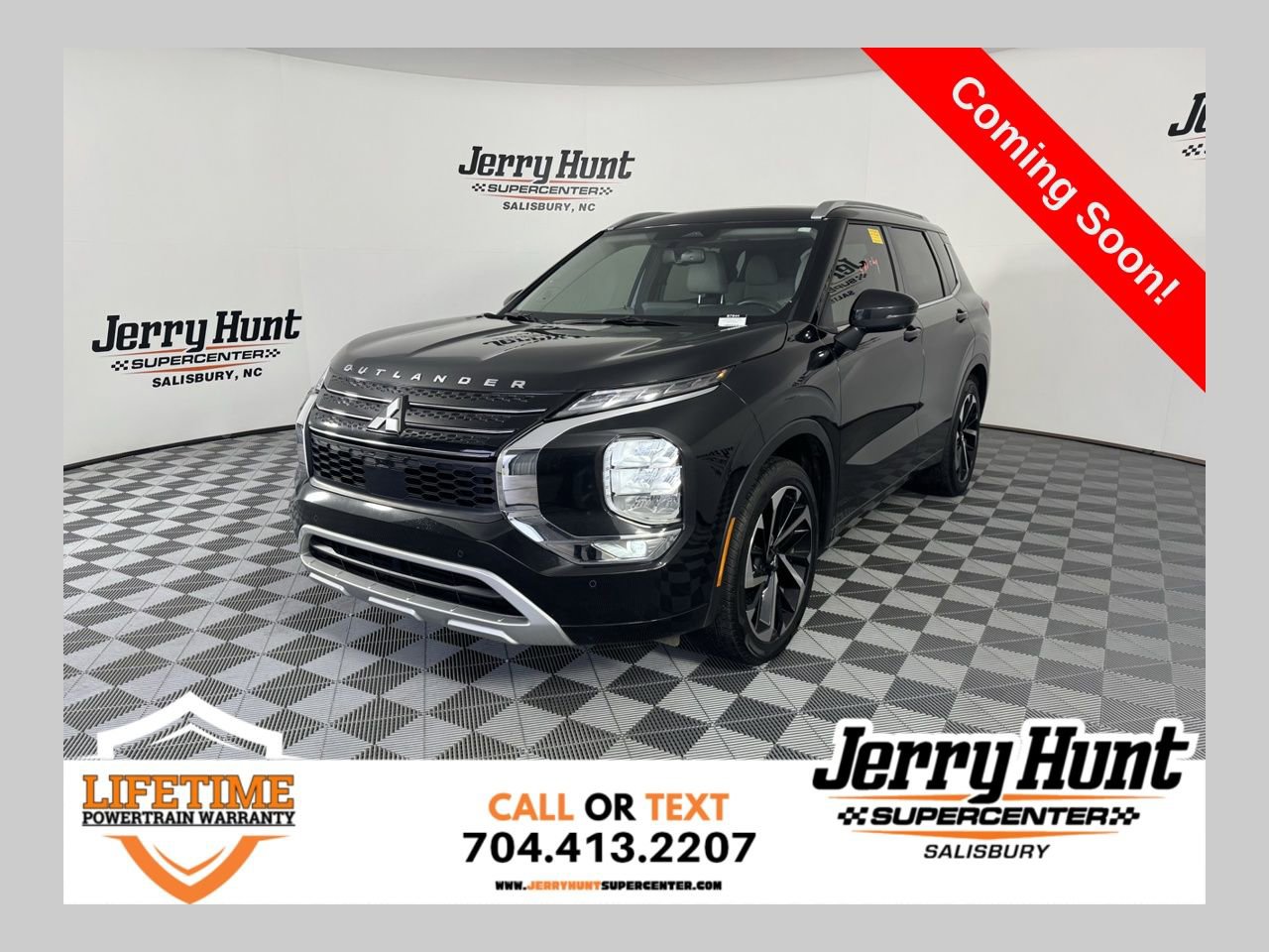 Used 2024 Mitsubishi Outlander SEL image 1