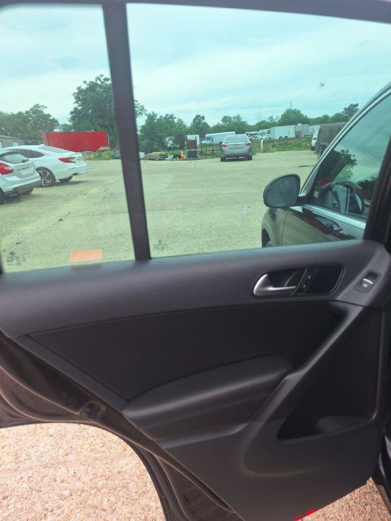 Used 2013 Volkswagen Tiguan S AWD/4WD image 11