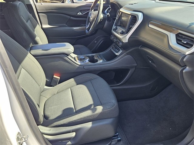 Certified 2023 GMC Acadia SLE w/ Driver Convenience Package image 16