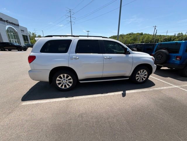 Used 2017 Toyota Sequoia Platinum AWD/4WD image 8