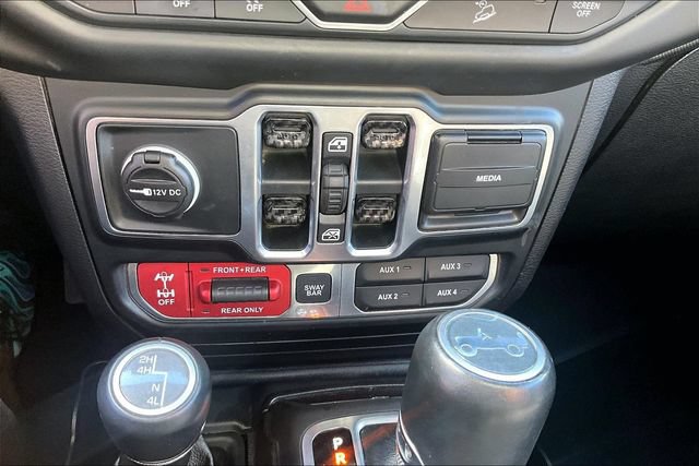 Used 2018 Jeep Wrangler Unlimited Rubicon AWD/4WD image 31