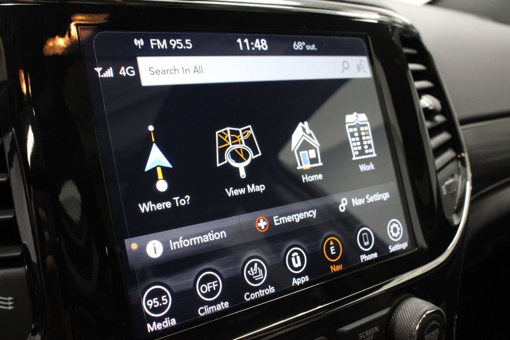 Used 2021 Jeep Grand Cherokee Limited X AWD/4WD image 4