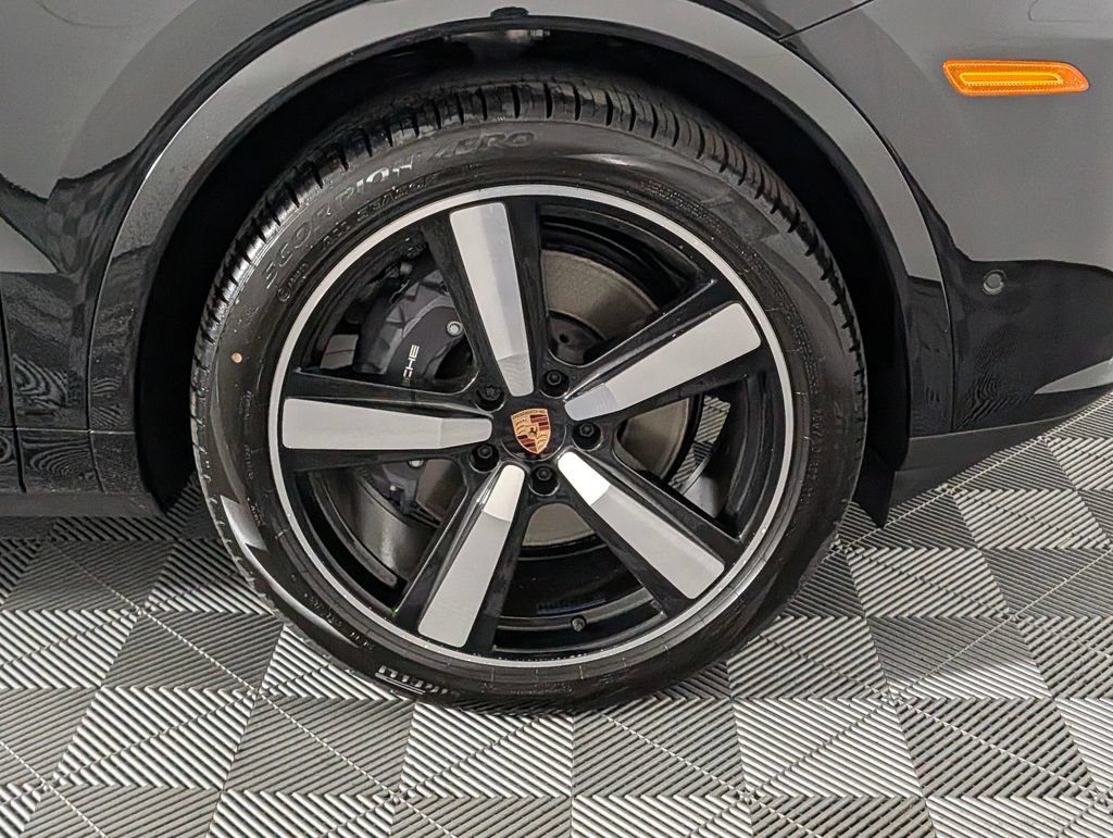 New 2026 Porsche Cayenne AWD/4WD image 14