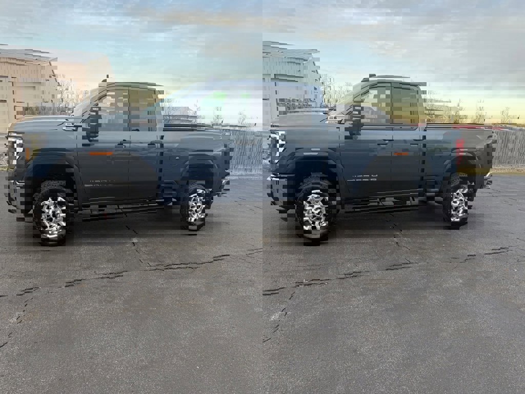 New 2026 GMC Sierra 2500 Pro w/ Convenience Package image 2