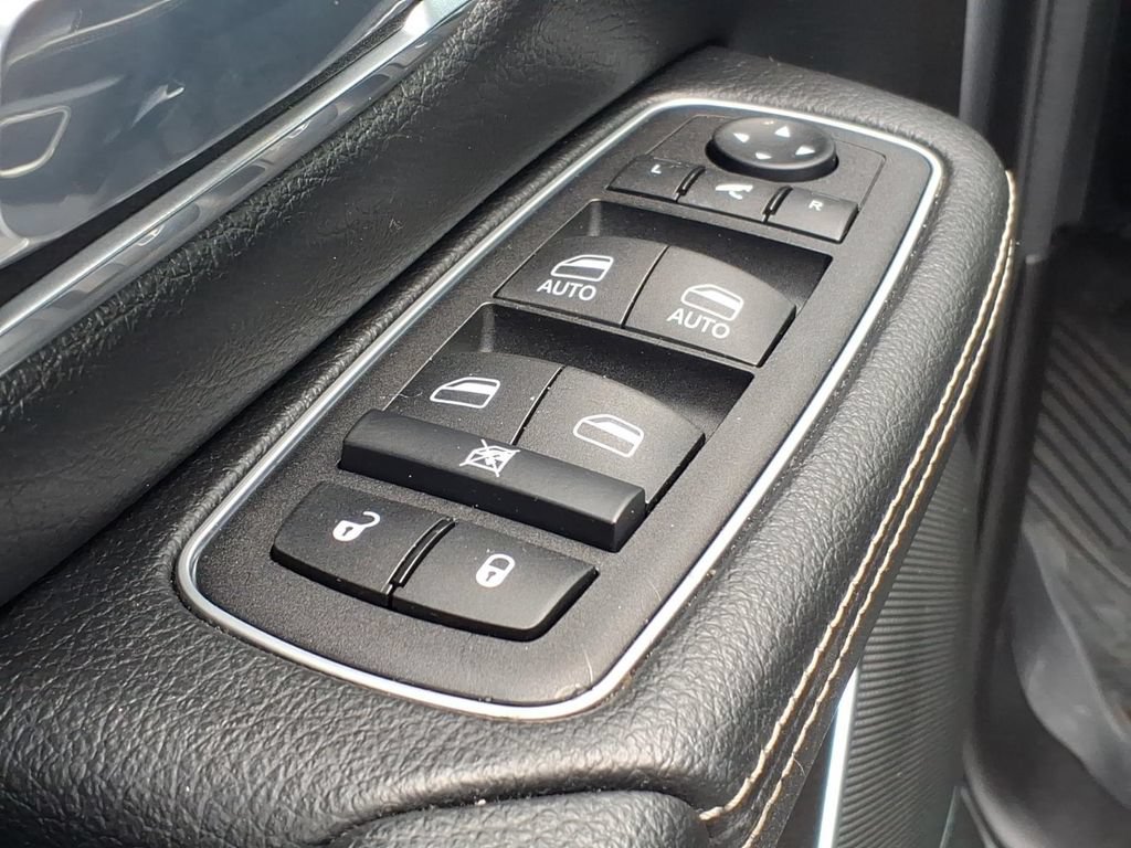 Certified 2024 RAM 1500 Laramie AWD/4WD image 12