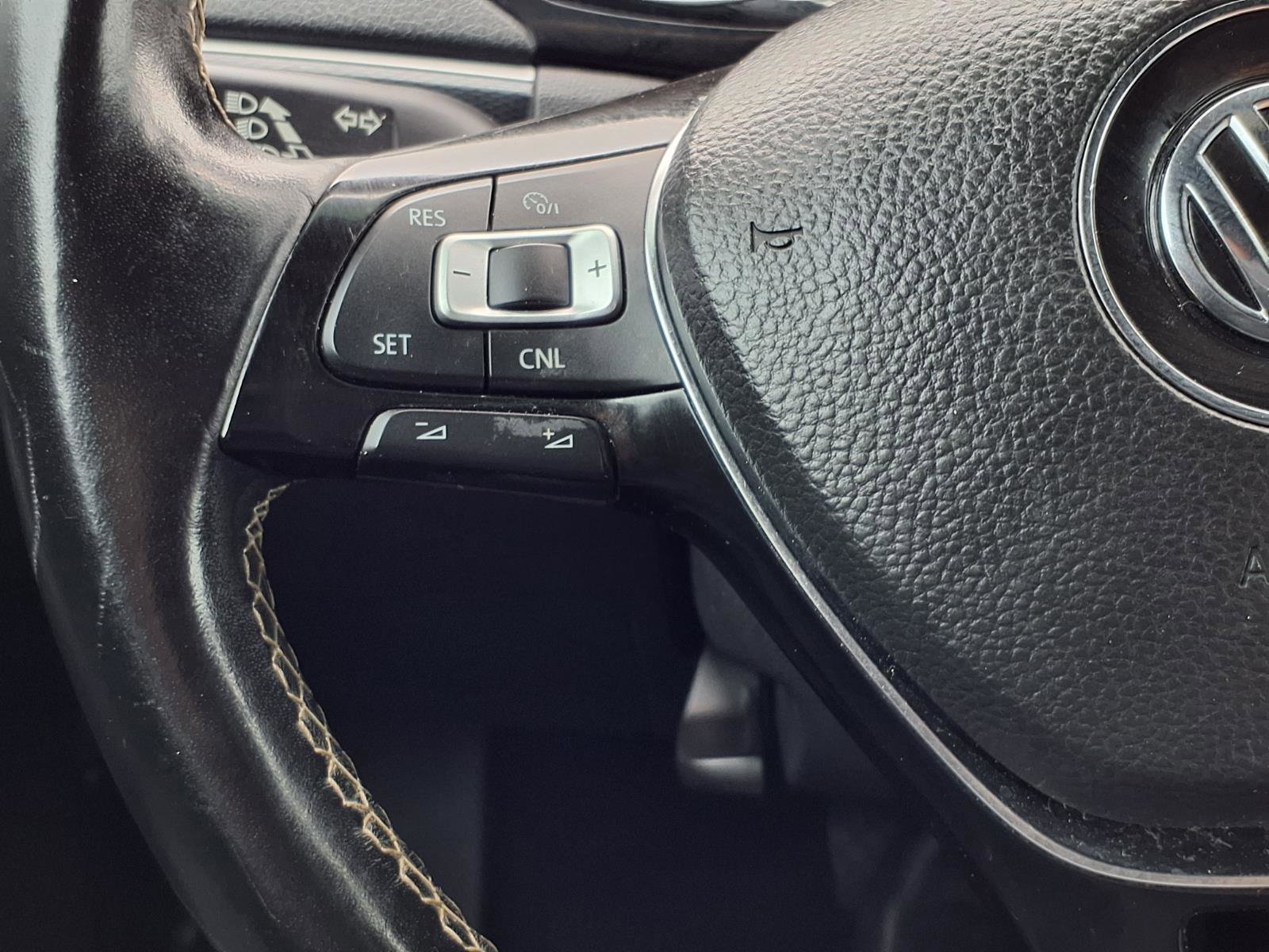 Used 2015 Volkswagen Jetta Sport FWD image 15