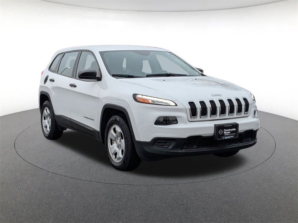 Used 2017 Jeep Cherokee Sport image 3