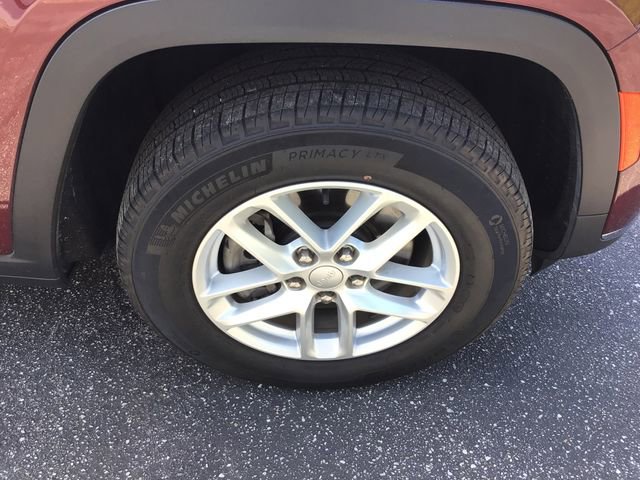 Used 2022 Jeep Grand Cherokee L Laredo w/ Luxury Tech Group I image 13