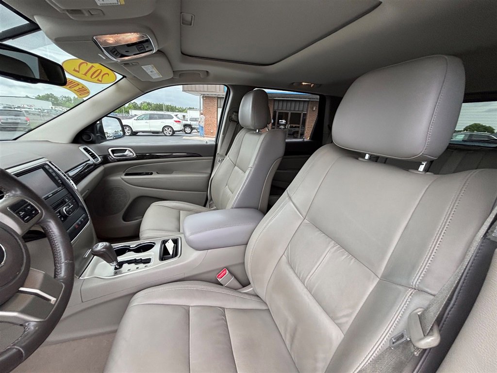Used 2012 Jeep Grand Cherokee Laredo RWD image 14