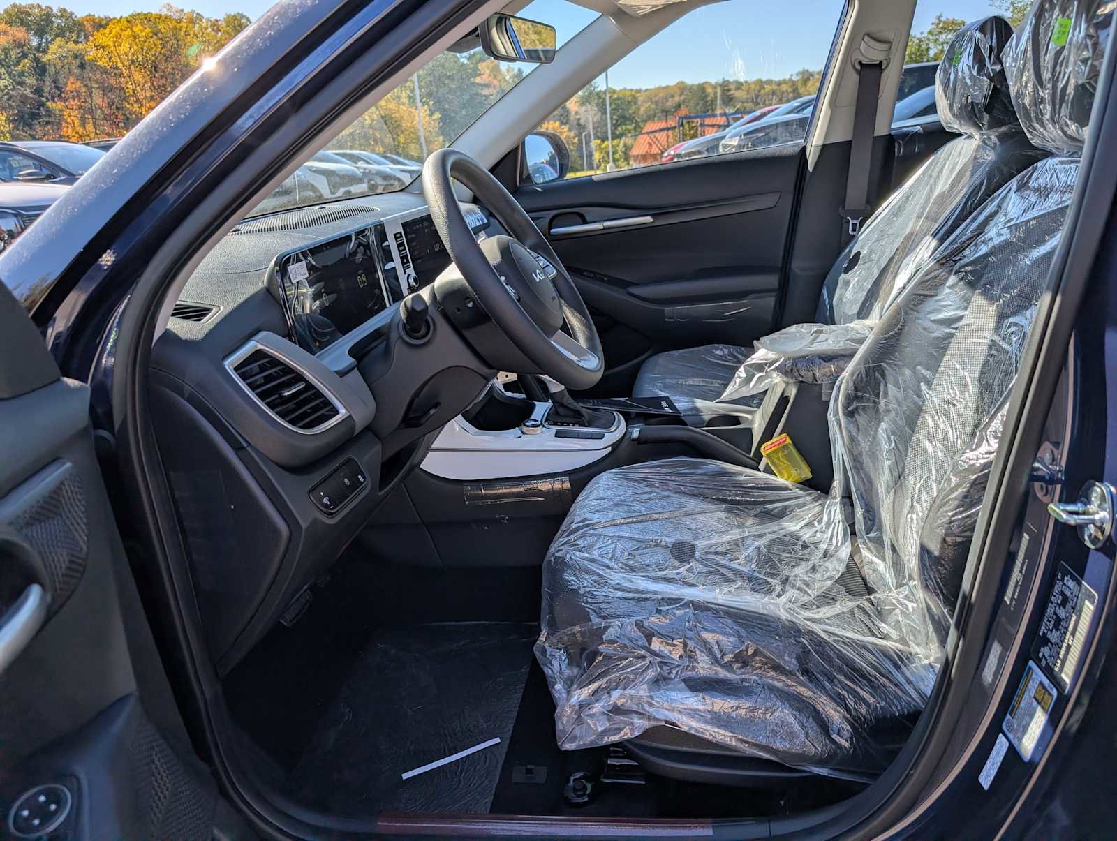 New 2026 Kia Seltos LX image 4