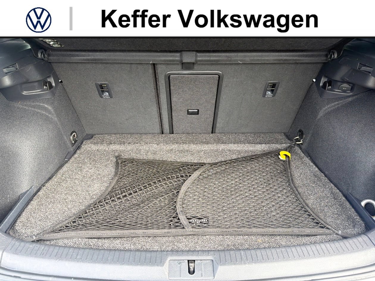 Used 2020 Volkswagen GTI SE FWD image 38