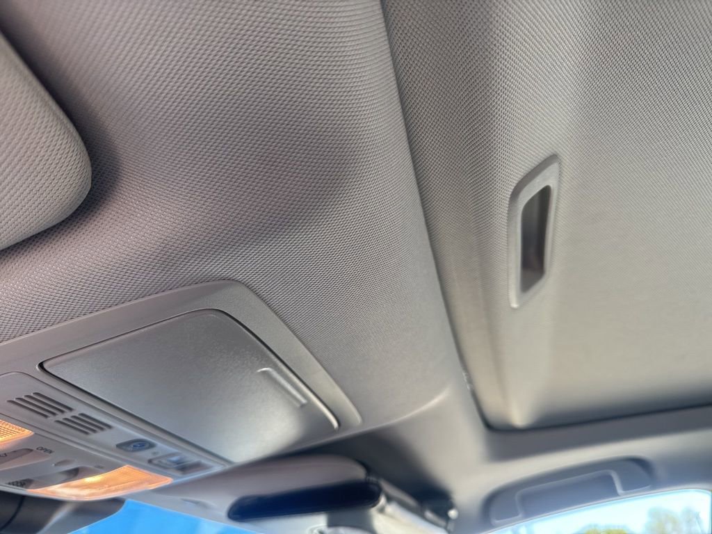 Used 2020 Honda Accord Touring image 7