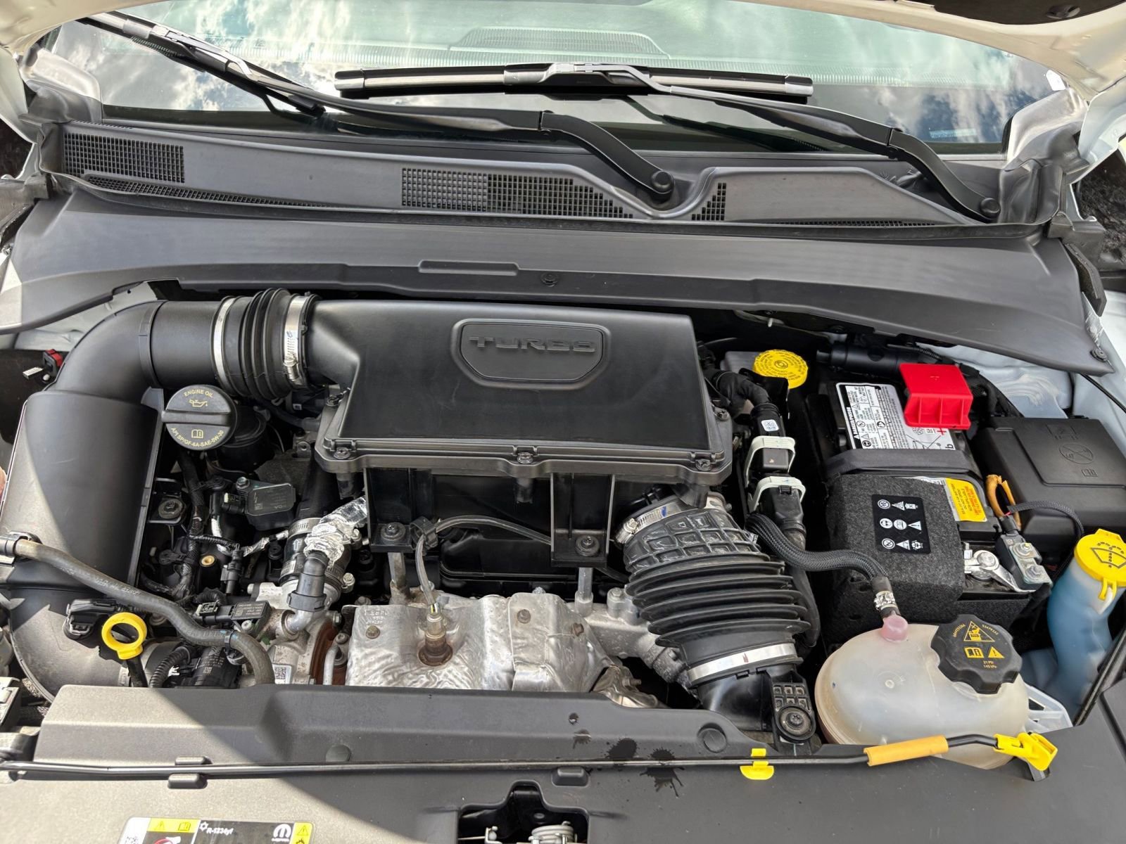 Used 2025 Jeep Compass Limited image 33