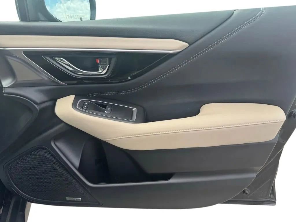 Used 2023 Subaru Outback Limited AWD/4WD image 16