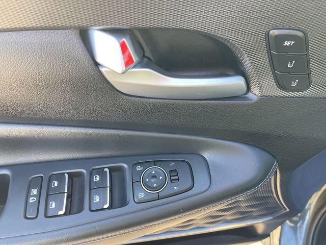 Used 2020 Hyundai Santa Fe Limited image 13
