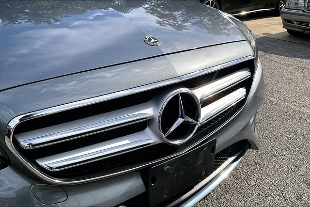 Used 2017 Mercedes-Benz E 300 4MATIC image 27